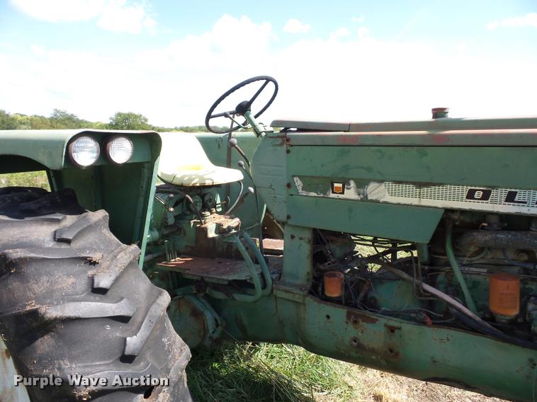 image for item DD1538 Oliver 1800 tractor