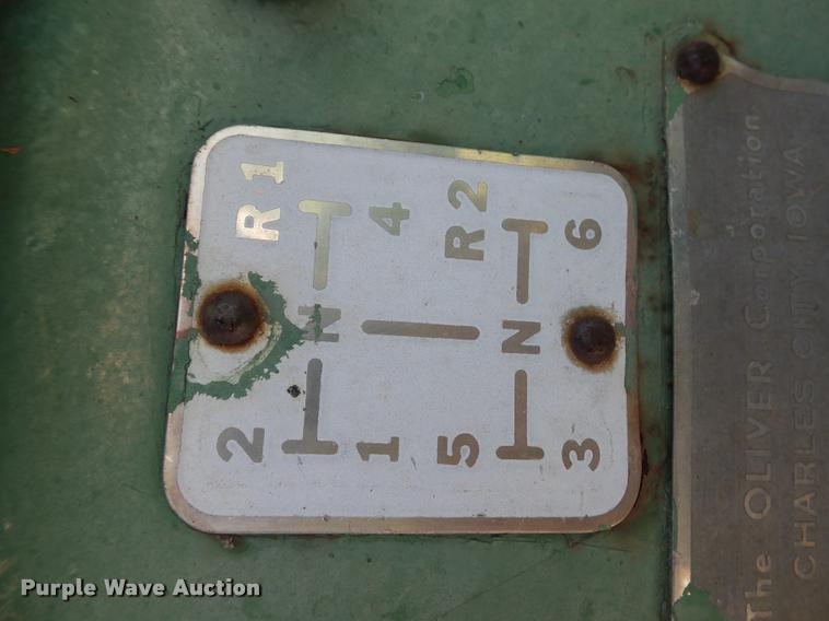 image for item DD1538 Oliver 1800 tractor