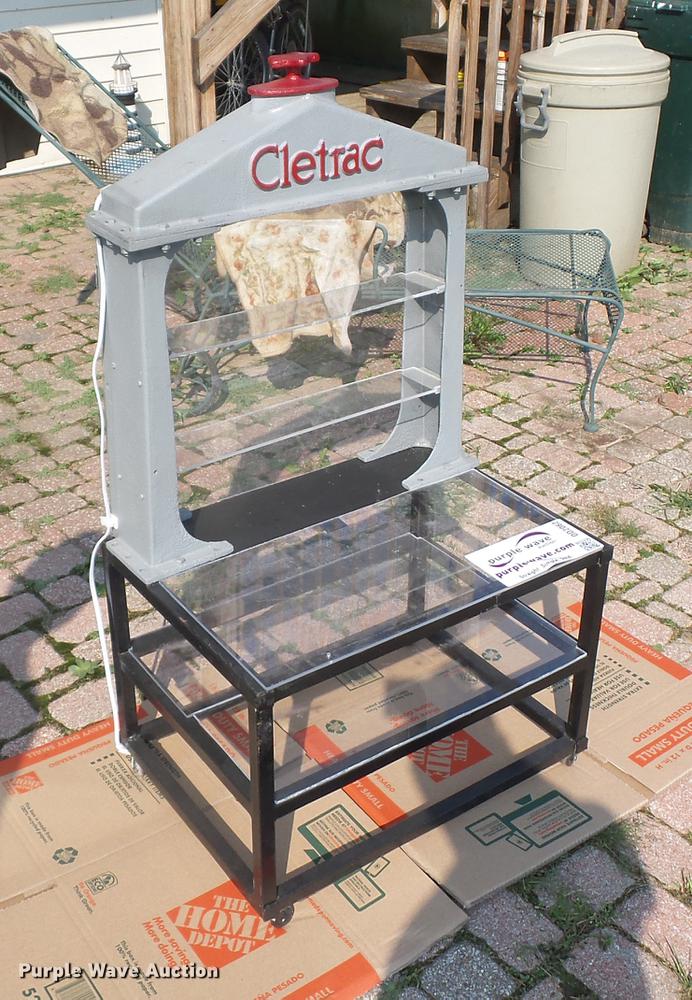 image for item DD2062 1920 Clettrac W hard nose display case