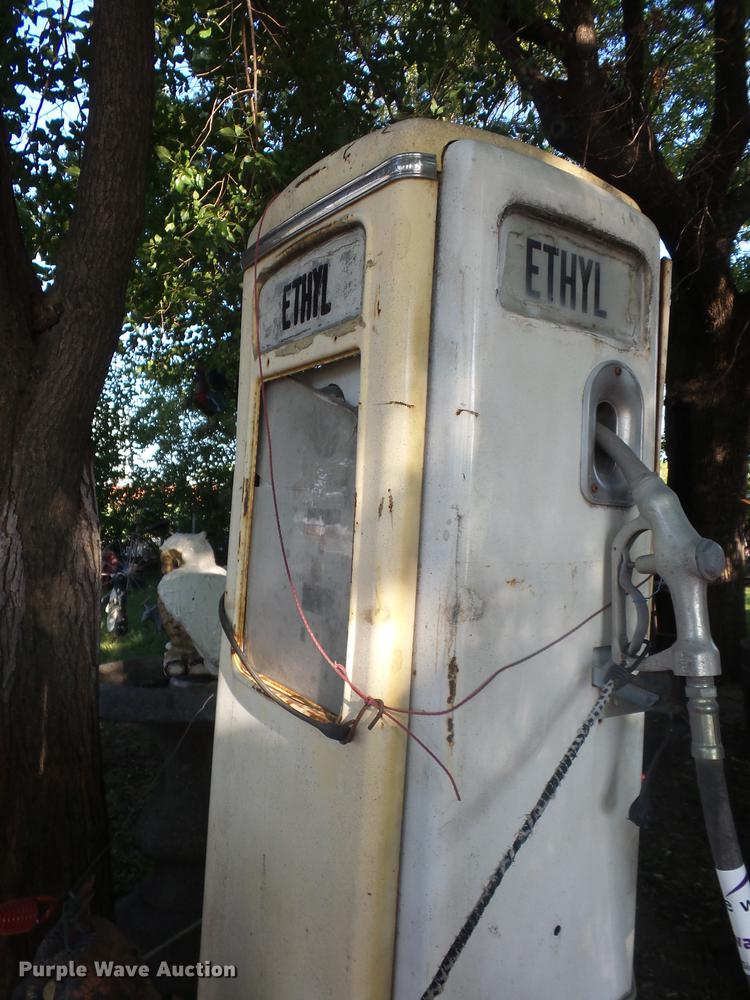 image for item DD2091 The Part-Tee Company fuel pump