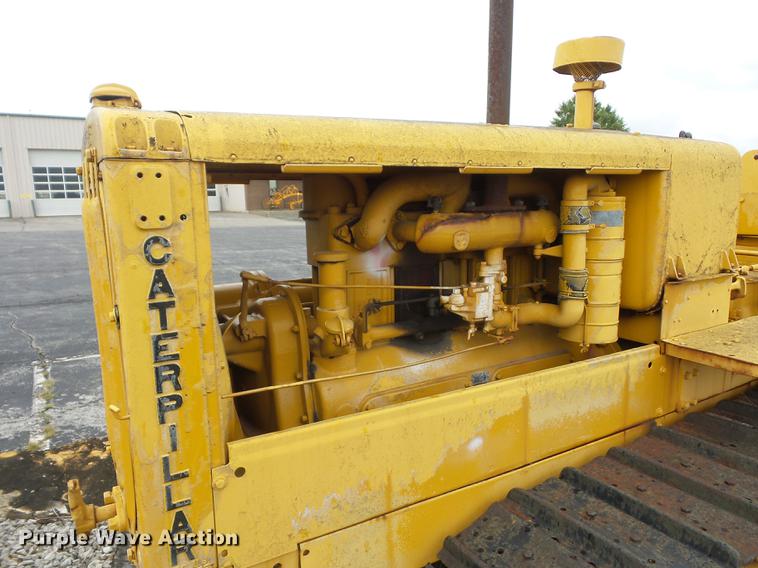 image for item DD2123 Caterpillar Thirty Five crawler tractor