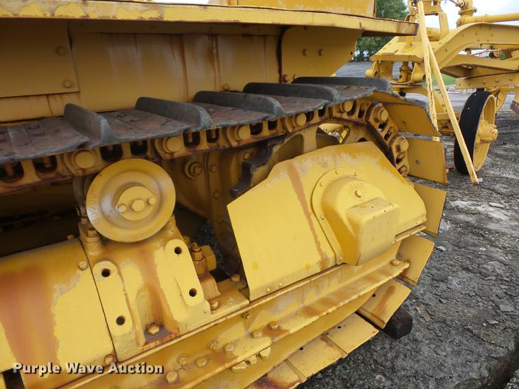image for item DD2123 Caterpillar Thirty Five crawler tractor