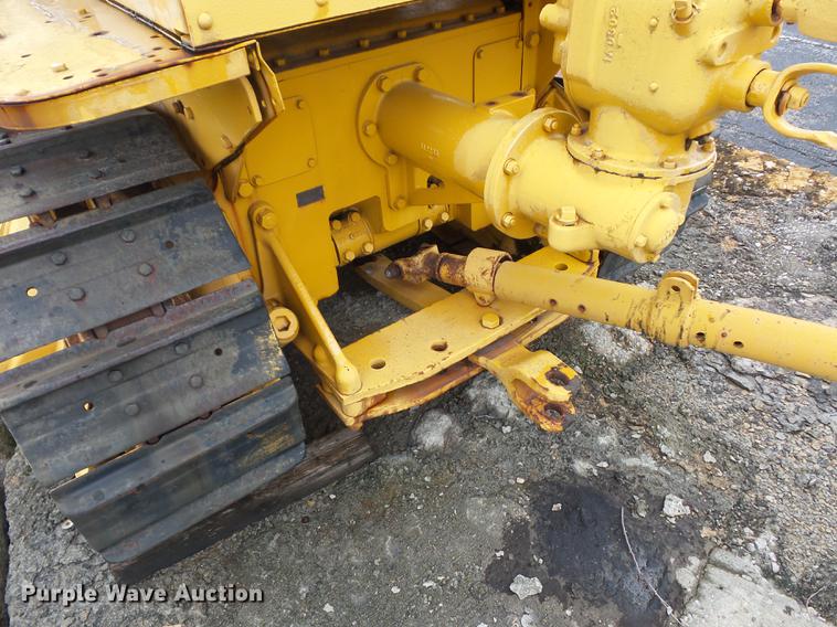 image for item DD2123 Caterpillar Thirty Five crawler tractor