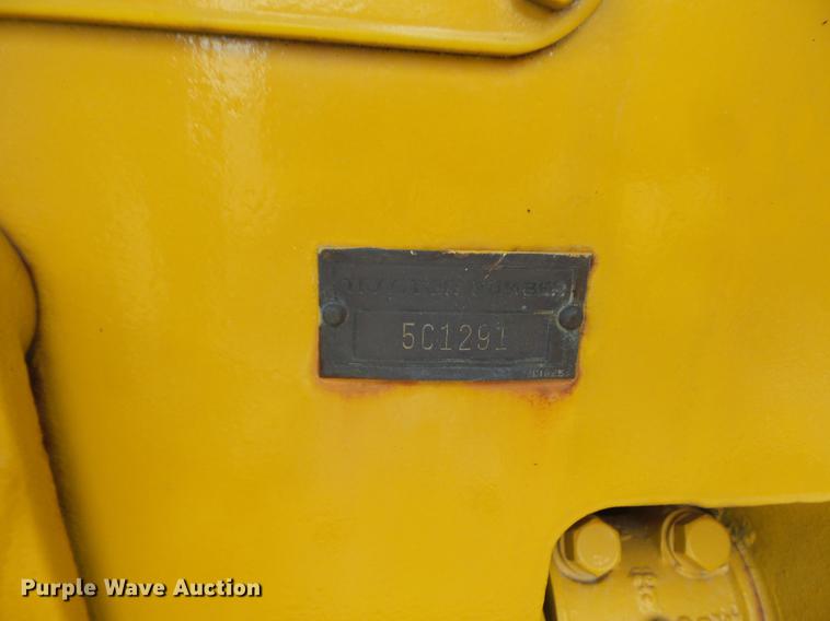 image for item DD2123 Caterpillar Thirty Five crawler tractor