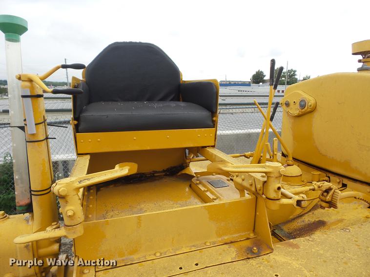 image for item DD2123 Caterpillar Thirty Five crawler tractor