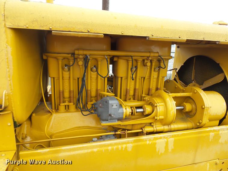 image for item DD2123 Caterpillar Thirty Five crawler tractor