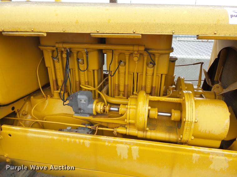 image for item DD2123 Caterpillar Thirty Five crawler tractor