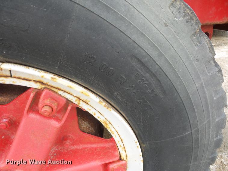 image for item DD2126 1975 Mack semi truck