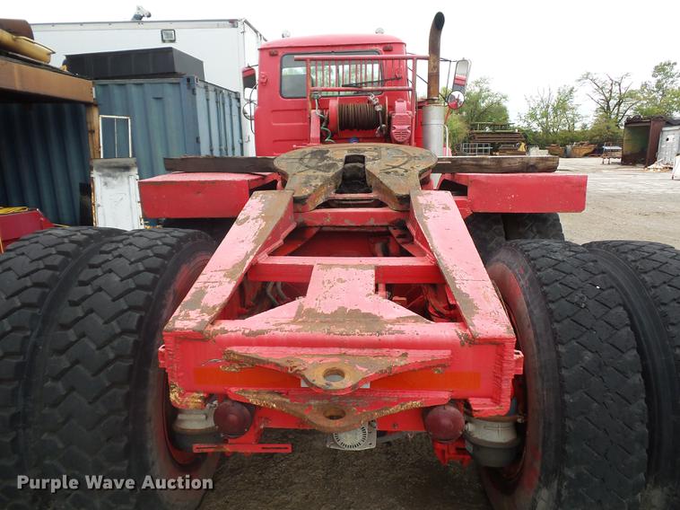 image for item DD2126 1975 Mack semi truck