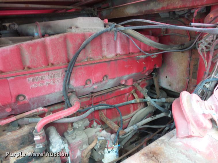 image for item DD2126 1975 Mack semi truck