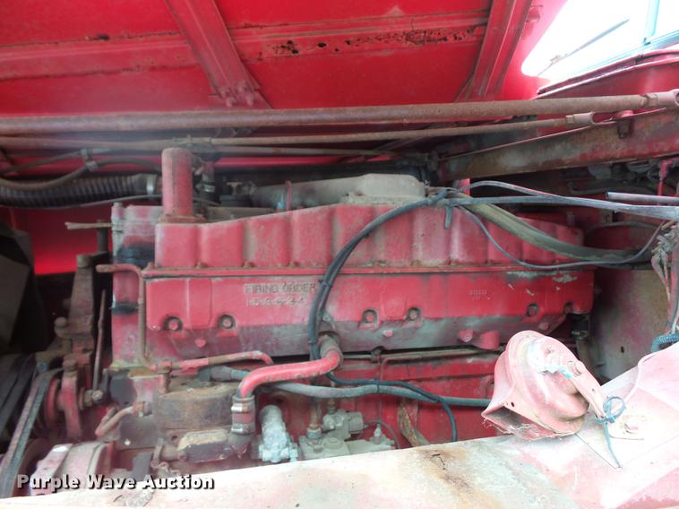 image for item DD2126 1975 Mack semi truck