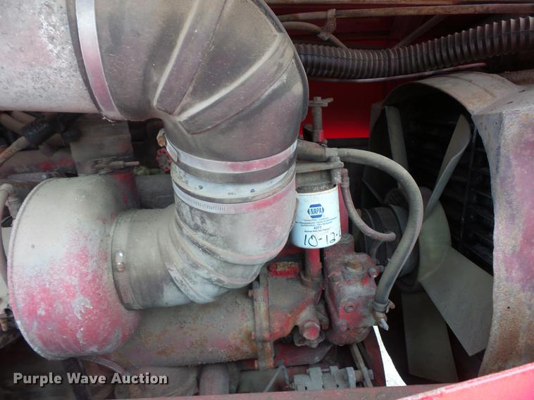 image for item DD2126 1975 Mack semi truck