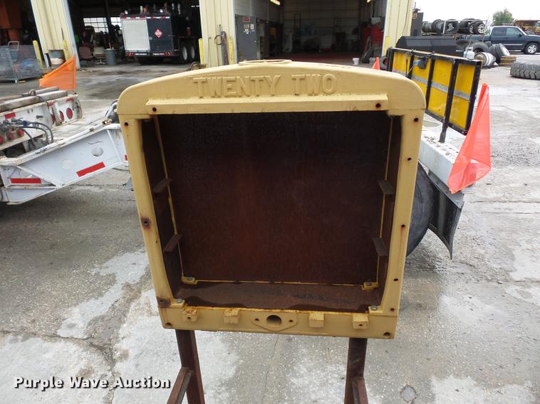 image for item DD2132 Caterpillar Twenty-Two hard nose display