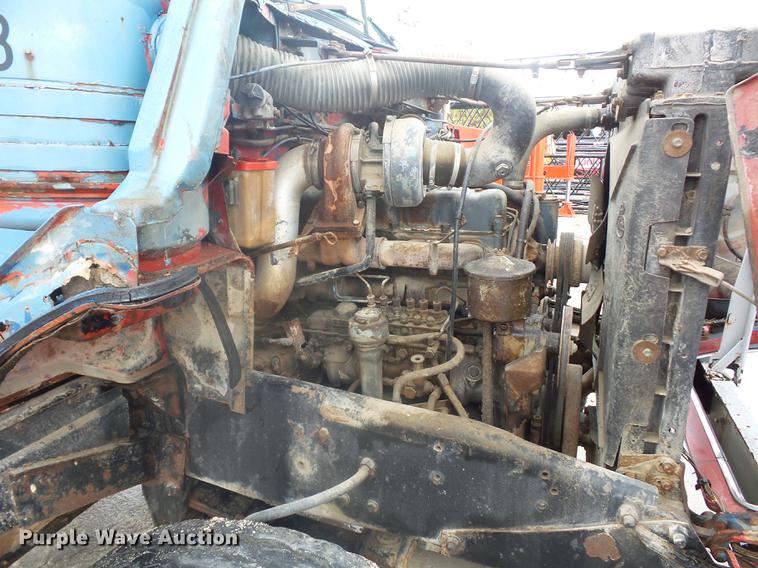 image for item DD2134 1969 Mack DM607S truck cab and chassis