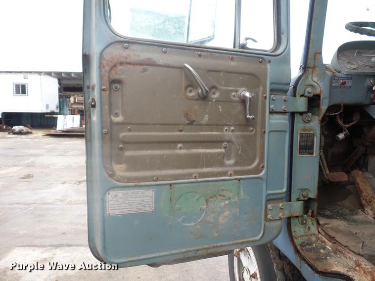 image for item DD2134 1969 Mack DM607S truck cab and chassis