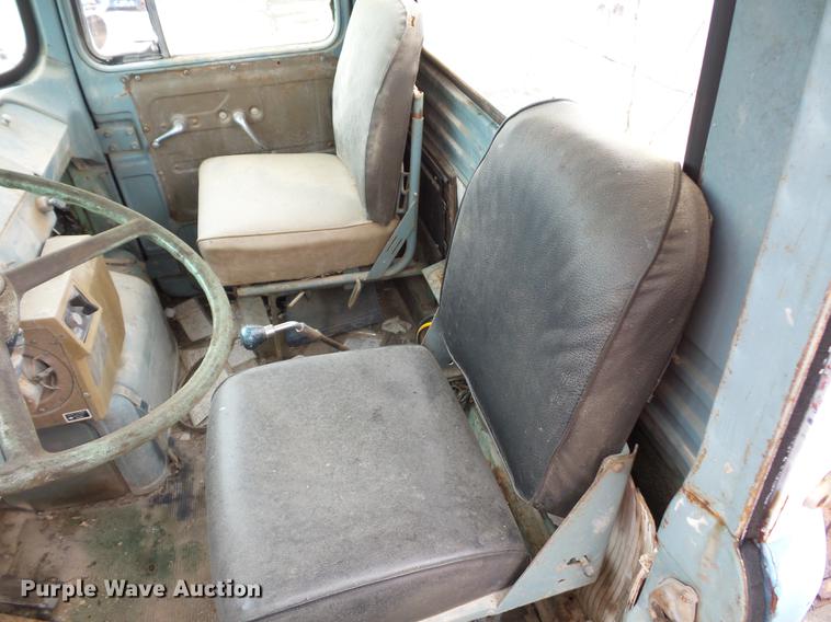 image for item DD2134 1969 Mack DM607S truck cab and chassis