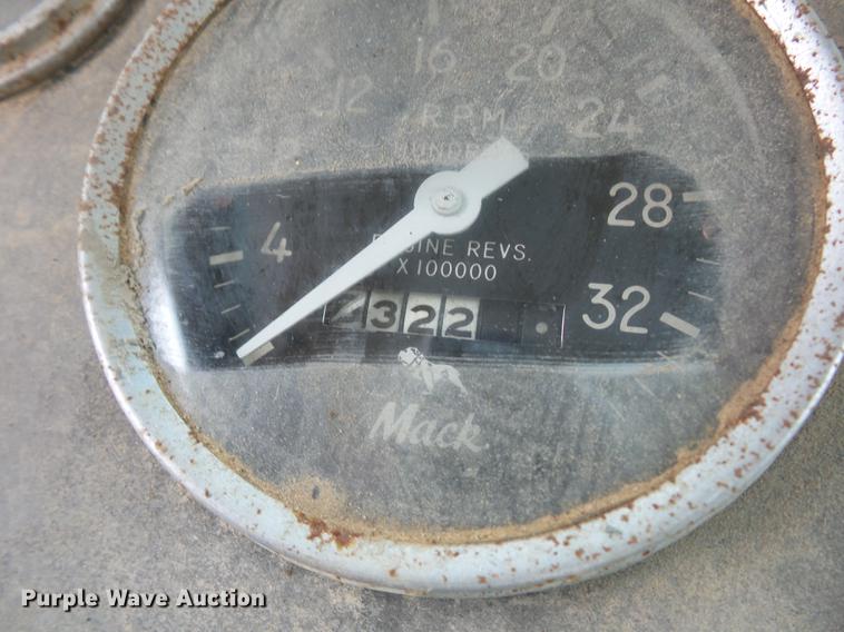 image for item DD2134 1969 Mack DM607S truck cab and chassis