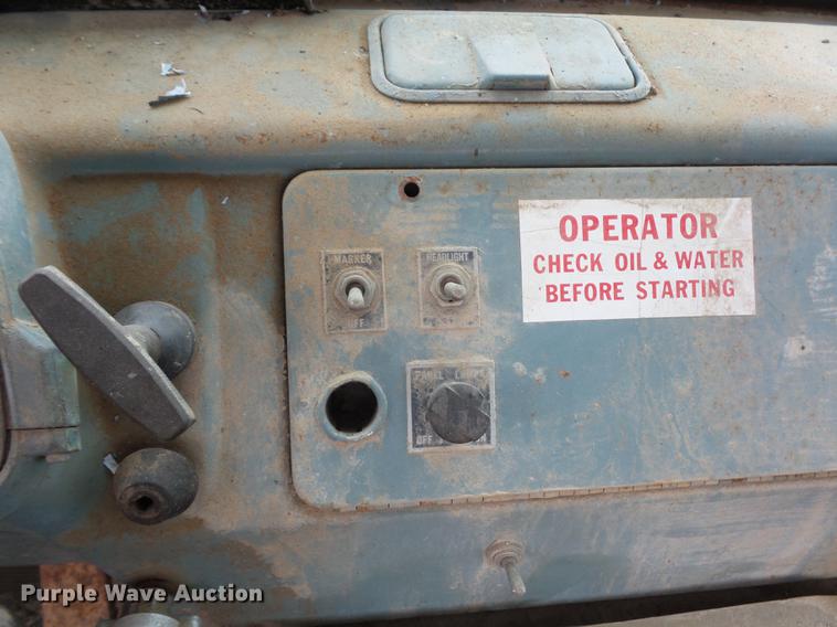 image for item DD2134 1969 Mack DM607S truck cab and chassis