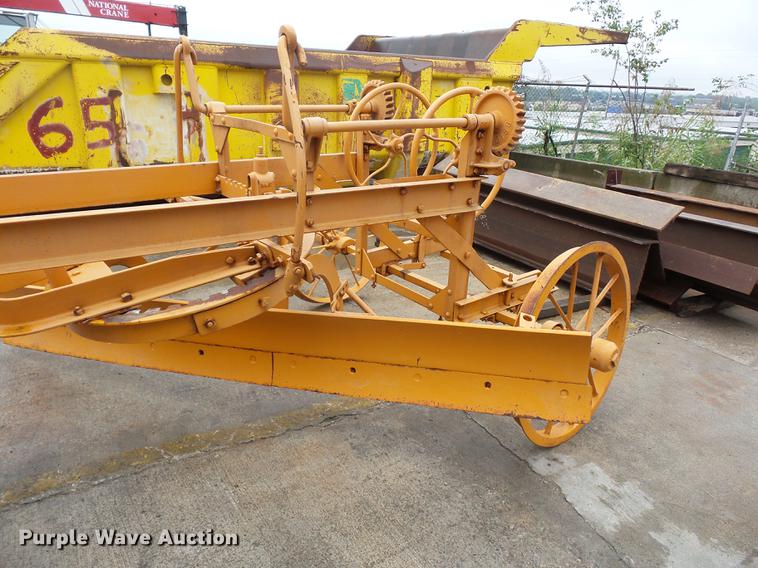 image for item DD2142 Russel Junior grader