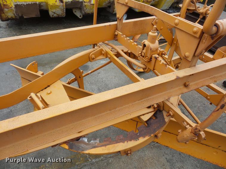 image for item DD2142 Russel Junior grader