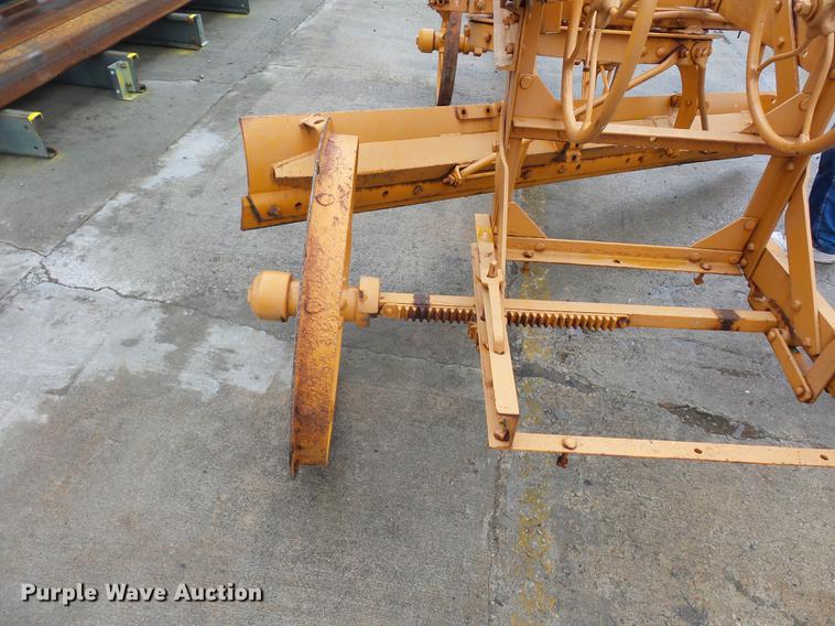 image for item DD2142 Russel Junior grader