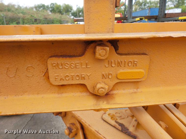 image for item DD2142 Russel Junior grader