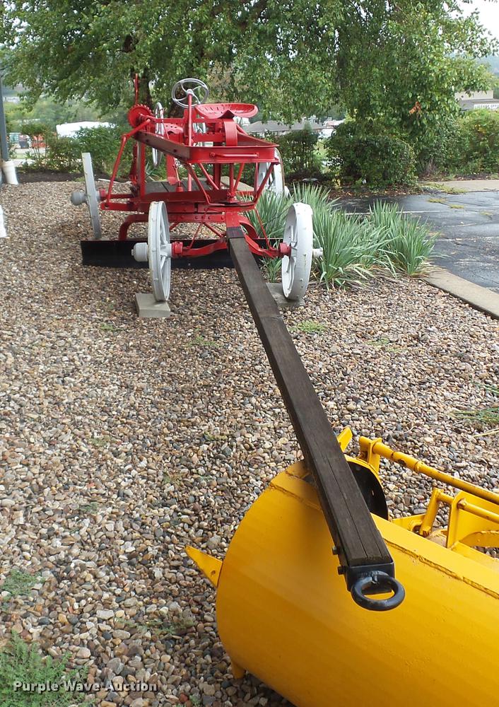 image for item DD2144 The Russell Grader Mfg. Co. grader