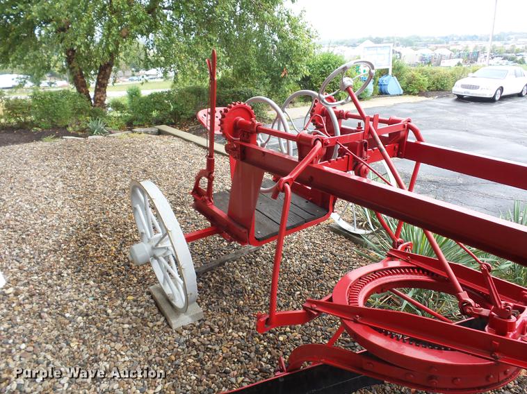 image for item DD2144 The Russell Grader Mfg. Co. grader