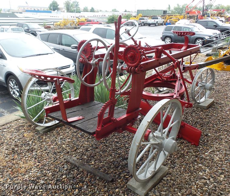 image for item DD2144 The Russell Grader Mfg. Co. grader