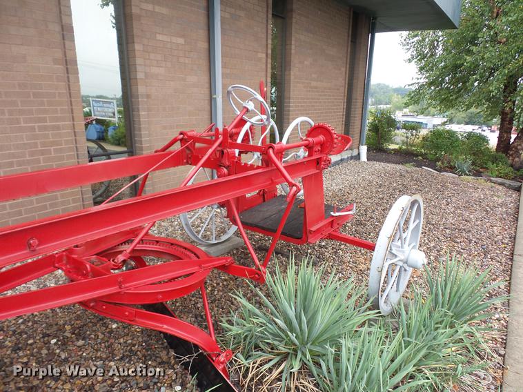 image for item DD2144 The Russell Grader Mfg. Co. grader