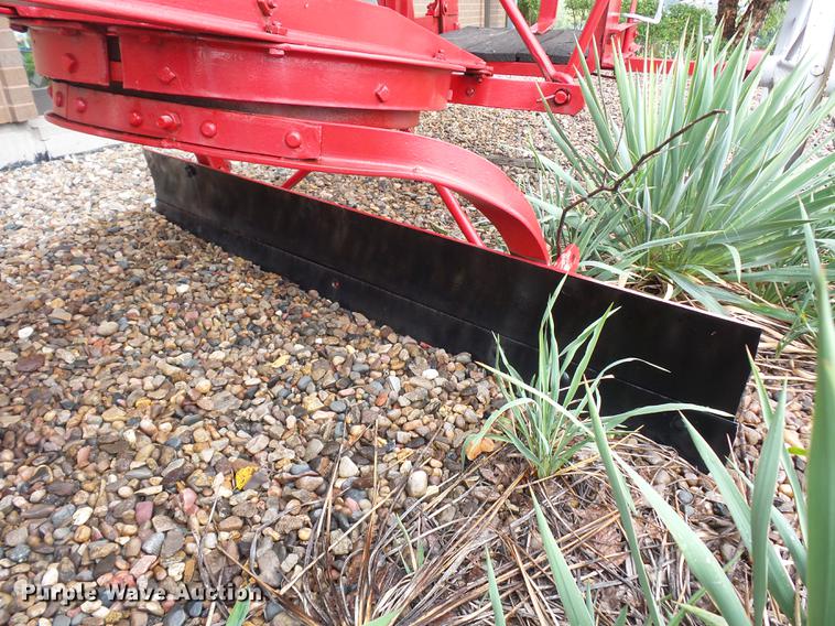 image for item DD2144 The Russell Grader Mfg. Co. grader