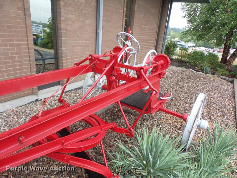 image for item DD2144 The Russell Grader Mfg. Co. grader