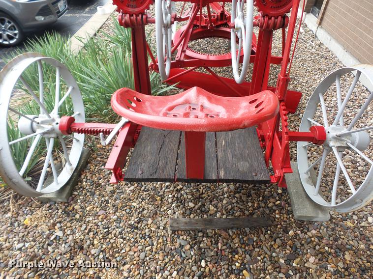 image for item DD2144 The Russell Grader Mfg. Co. grader