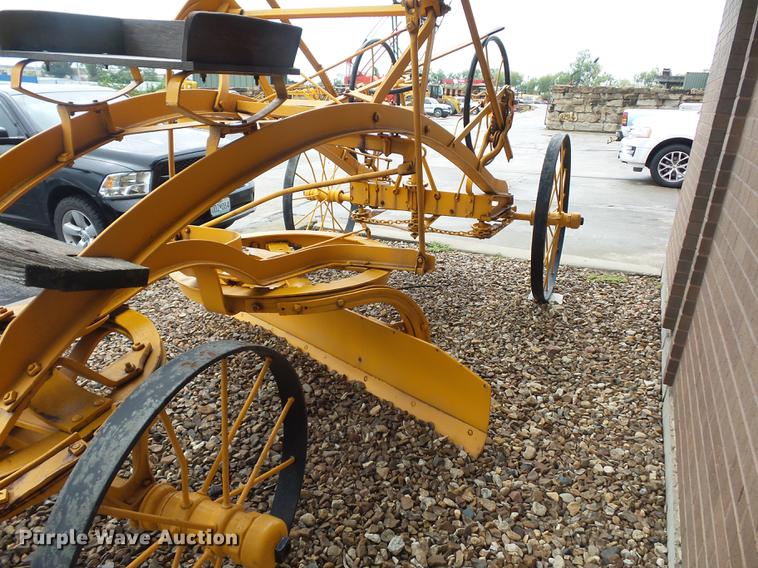 image for item DD2146 Austin Mfg. Co. grader