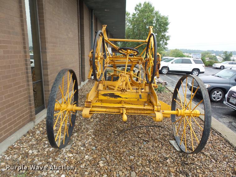 image for item DD2146 Austin Mfg. Co. grader