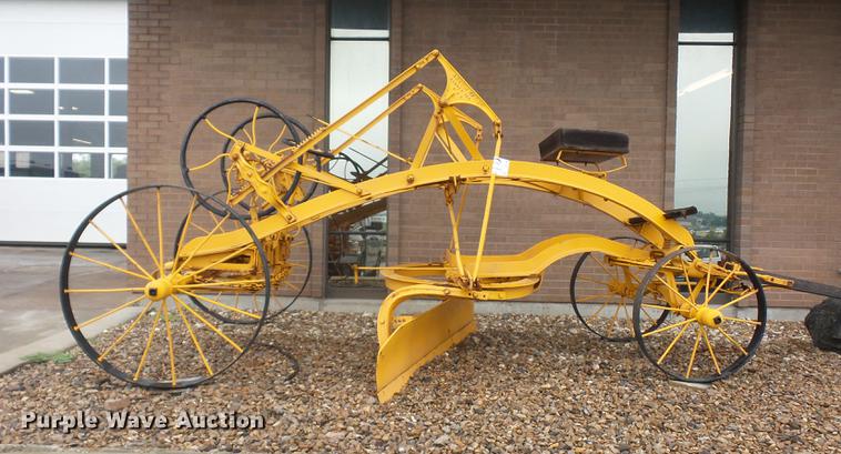 image for item DD2146 Austin Mfg. Co. grader