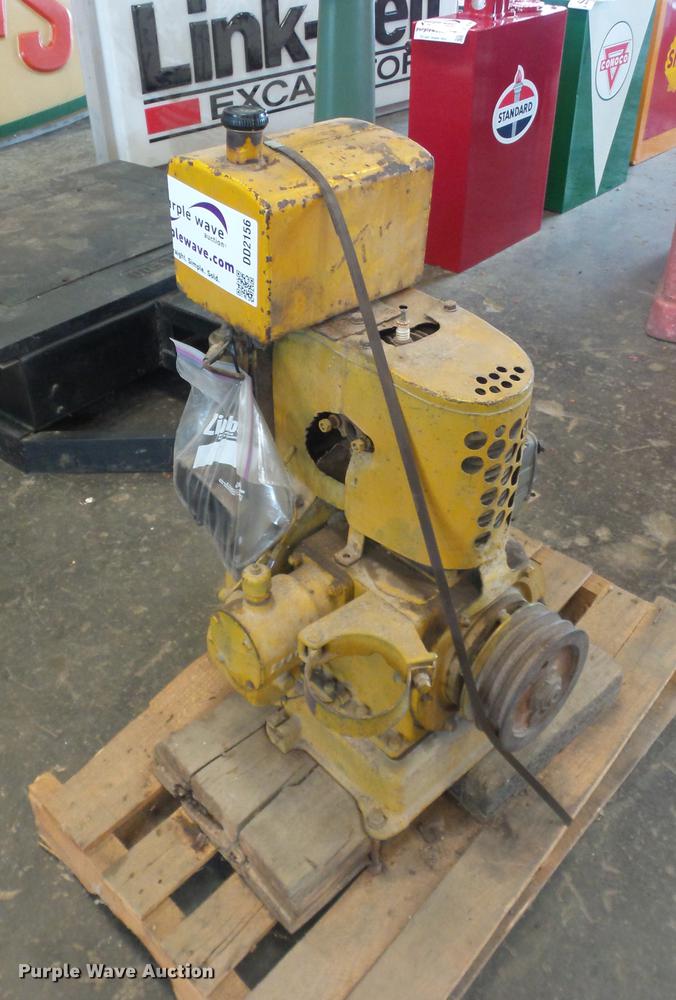 image for item DD2156 Caterpillar single cylinder engine