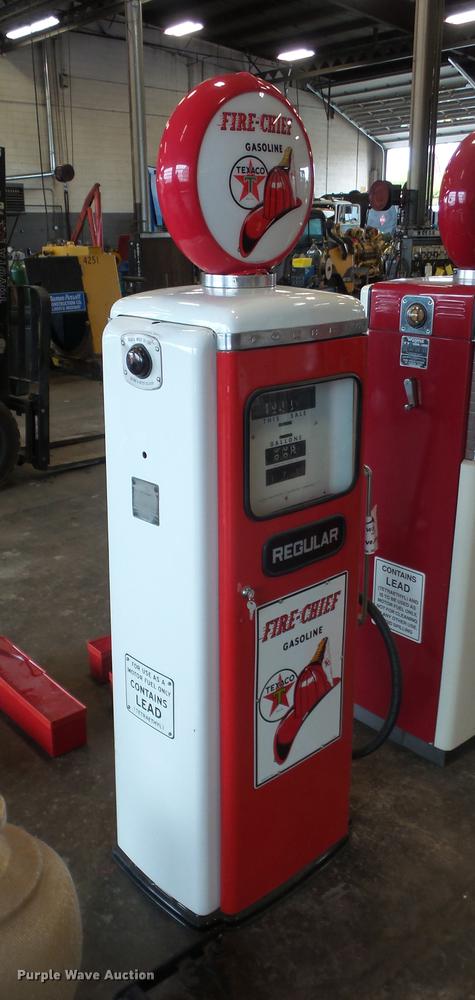 image for item DD2166 Texaco Fire Chief gas pump