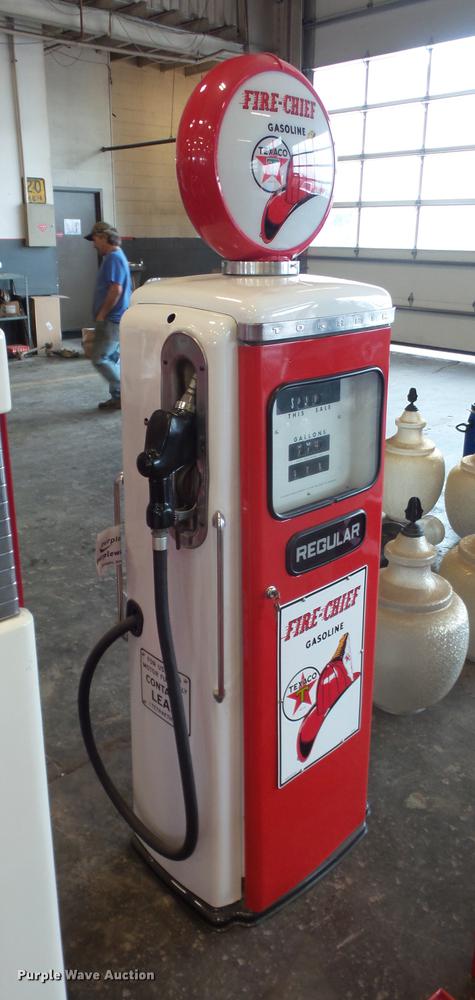 image for item DD2166 Texaco Fire Chief gas pump