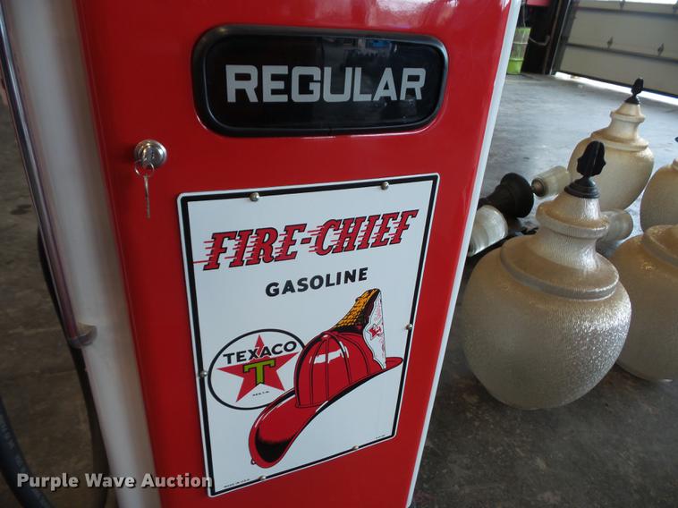 image for item DD2166 Texaco Fire Chief gas pump