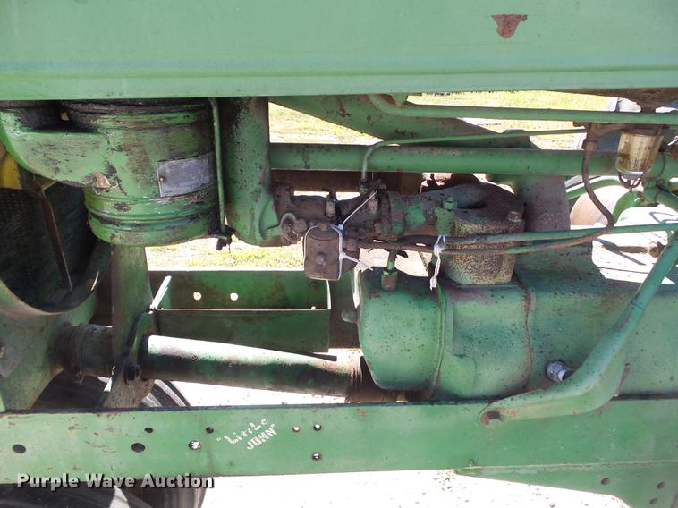image for item DH9458 John Deere A tractor