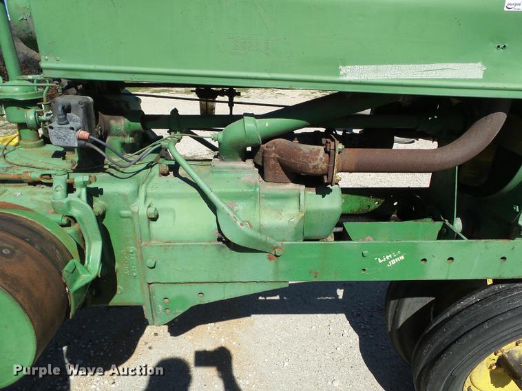 image for item DH9458 John Deere A tractor