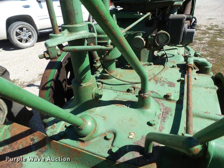 image for item DH9458 John Deere A tractor