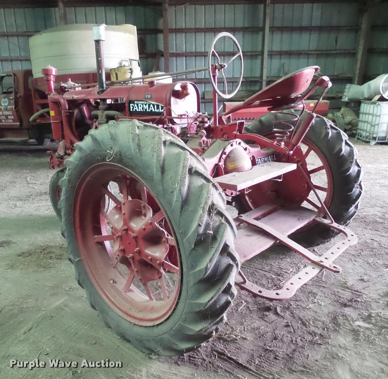 image for item DH9702 1939 McCormick Farmall F20 tractor