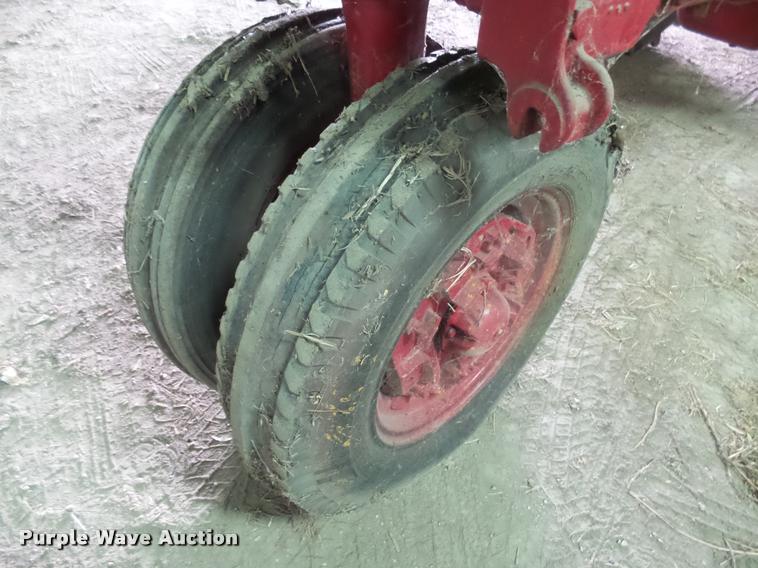 image for item DH9702 1939 McCormick Farmall F20 tractor