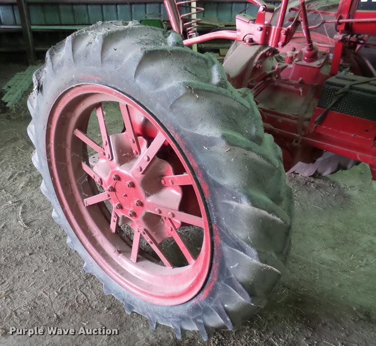 image for item DH9702 1939 McCormick Farmall F20 tractor