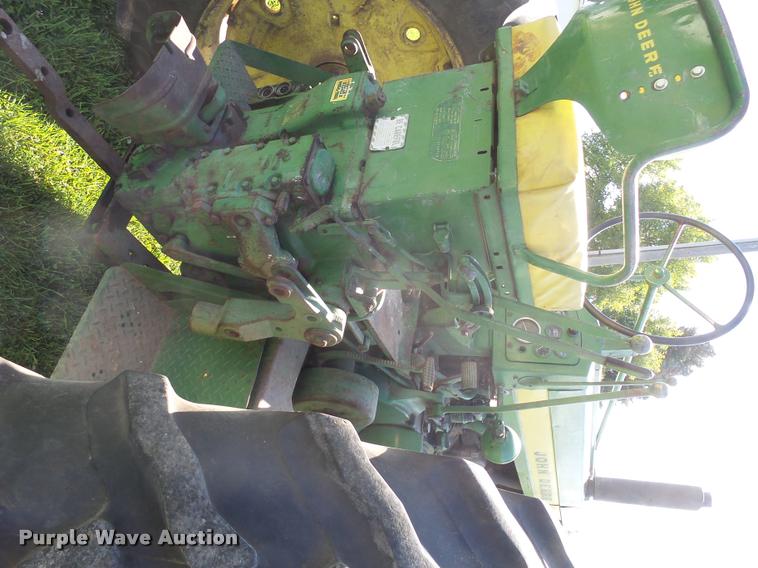 image for item DH9710 John Deere 620 tractor