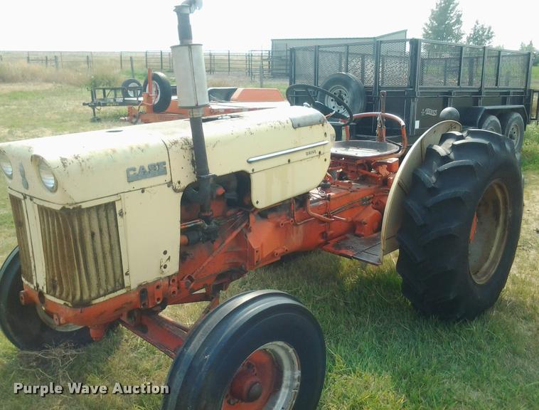 image for item DH9719 1959 Case 410B tractor