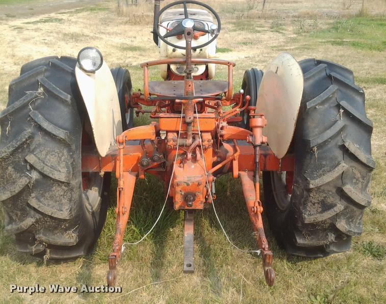 image for item DH9719 1959 Case 410B tractor