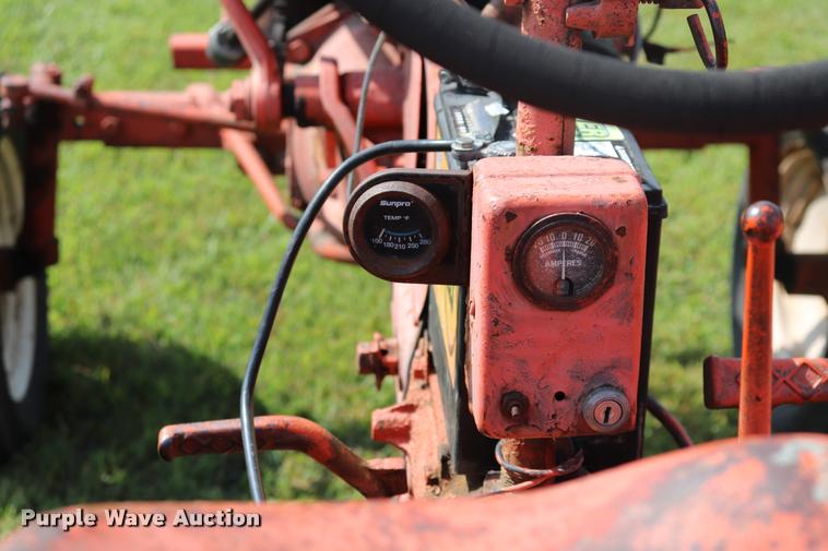 image for item DQ9306 1951 Allis-Chalmers CA tractor